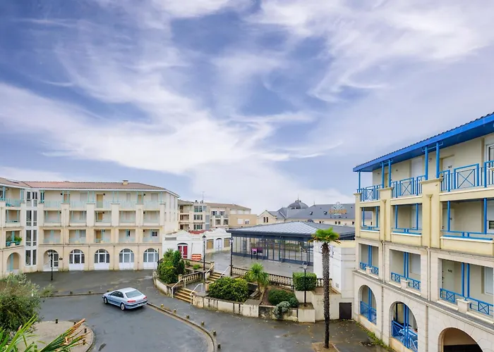 Appartement T2 A 50M De La Plage Avec Piscine Et Terrasse - Chatelaillon-Plage, 4 Personnes - Fr-1-535-50