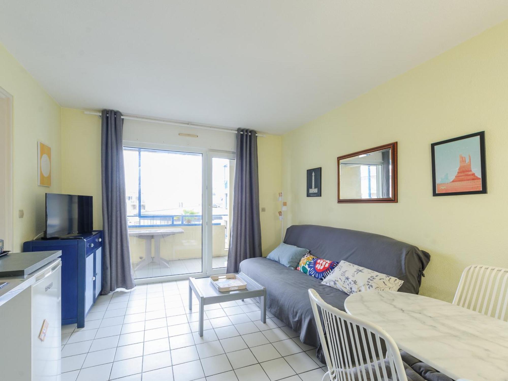 T2 A 50m De La Avec Piscine Et Terrasse - Chatelaillon-plage, 4 Personnes - Fr-1-535-50 Apartment Chatelaillon-Plage