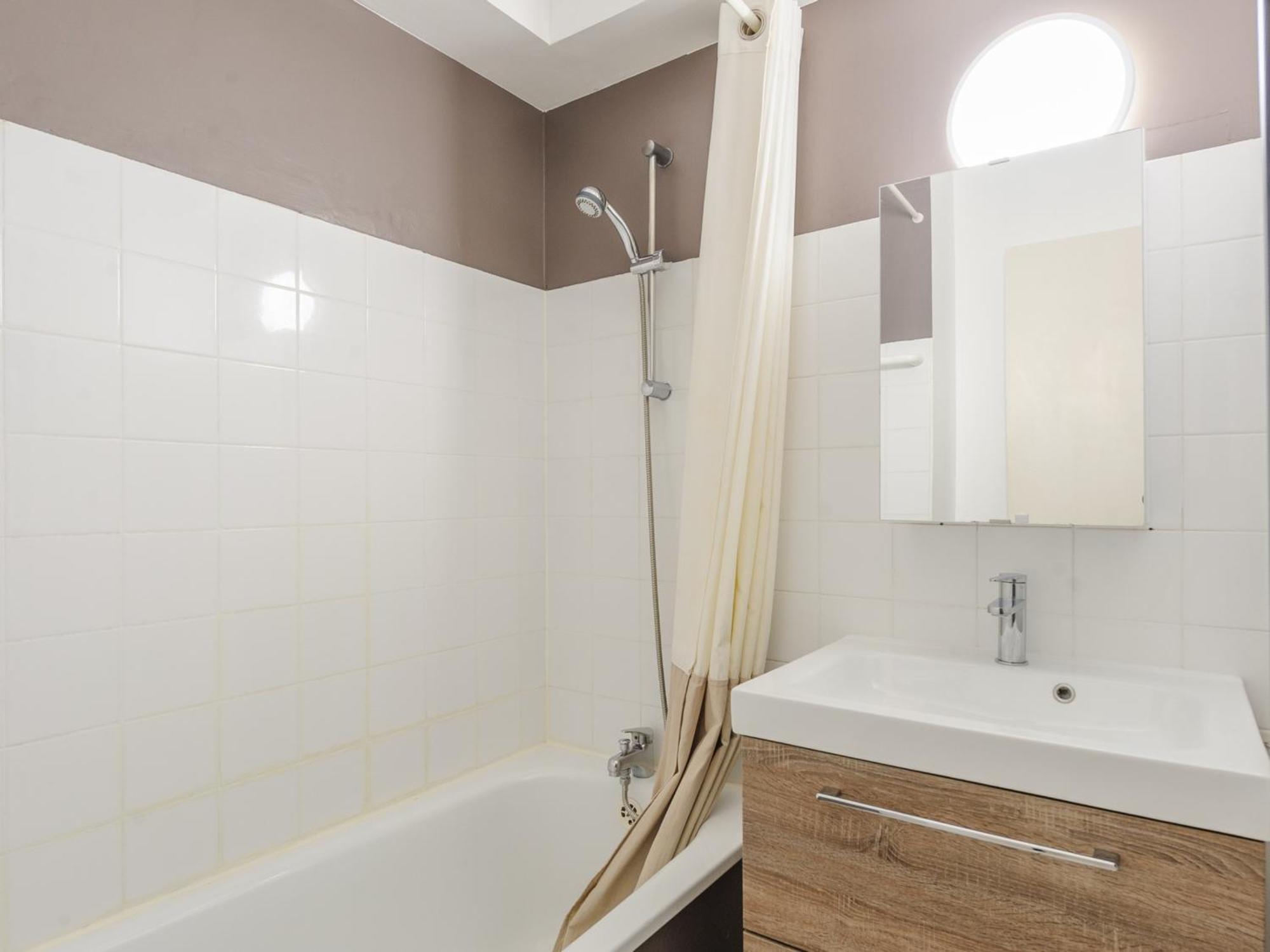 Apartment T2 A 50m De La Avec Piscine Et Terrasse - Chatelaillon-plage, 4 Personnes - Fr-1-535-50 Chatelaillon-Plage