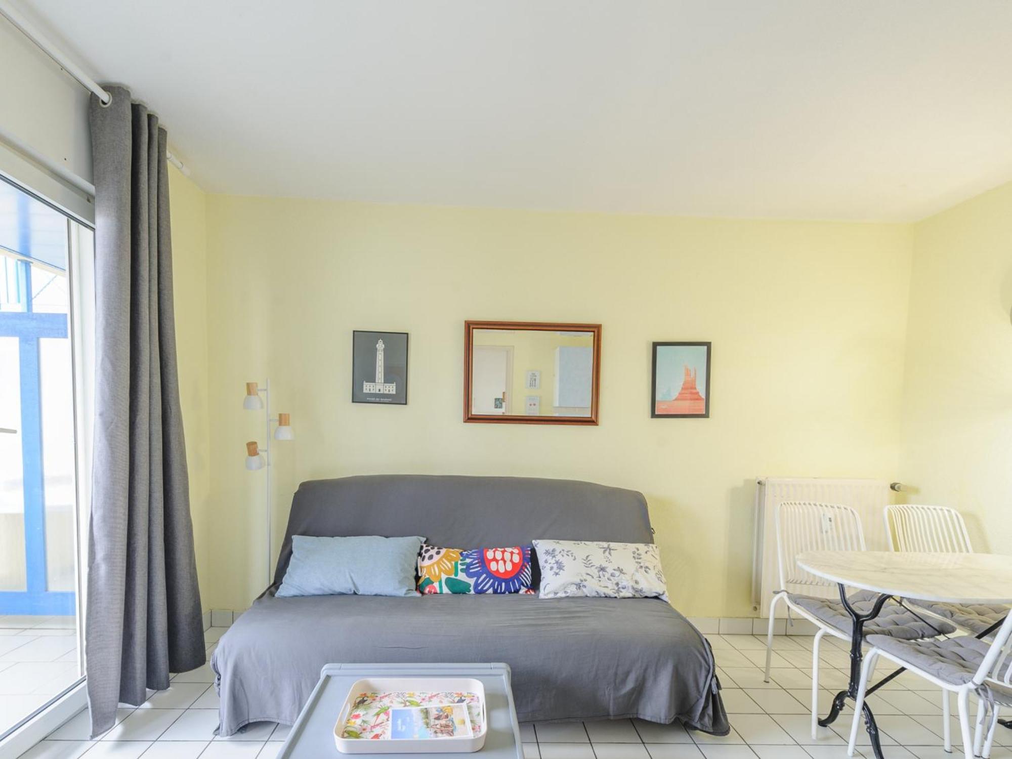 Apartment T2 A 50m De La Avec Piscine Et Terrasse - Chatelaillon-plage, 4 Personnes - Fr-1-535-50 *